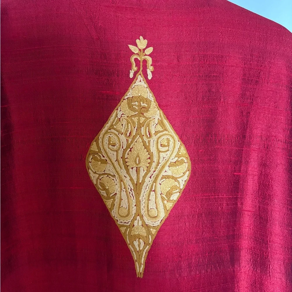 Elegant Red and Gold Silk Women's Coat - Picture 6 of 8